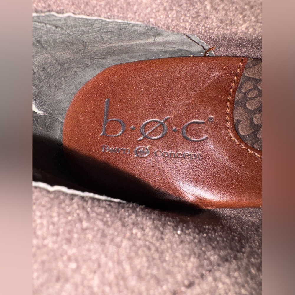 b.o.c. Tall Burgundy Leather Heeled Boots Size 7 - Picture 2 of 11